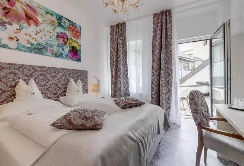اتاق لوکس با بالکن, Boutique Hotel Goldenes Lamm