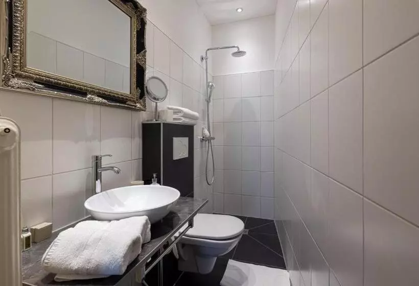 اتاق استاندارد یک نفره, Boutique Hotel Goldenes Lamm