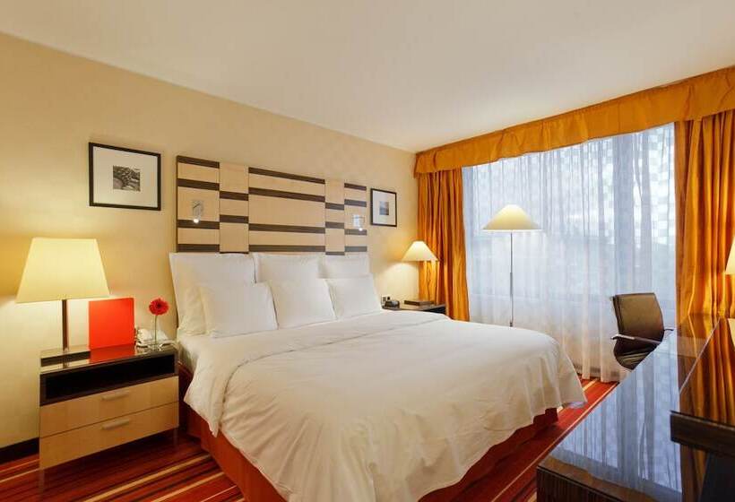 آپارتمان 1 خوابه, Azimut Hotel Olympic Moscow