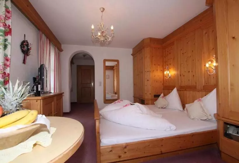 Quarto Estandar, Central