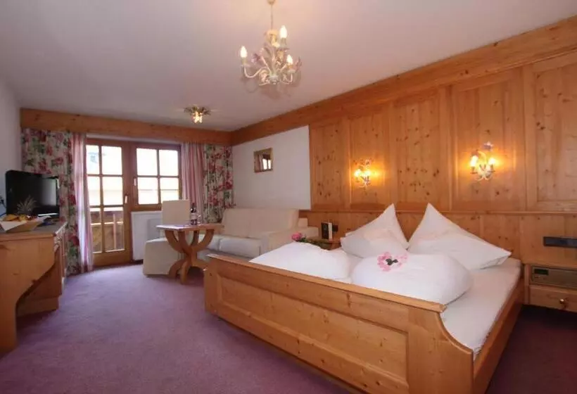 Quarto Estandar, Central