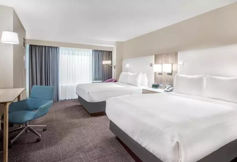２ダブルベッドのスタンダードルーム, Crowne Plaza Cleveland At Playhouse Square, An Ihg