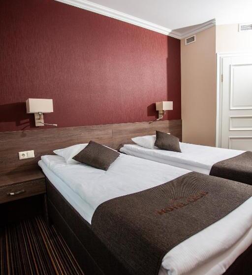 اتاق استاندارد, Cēsis