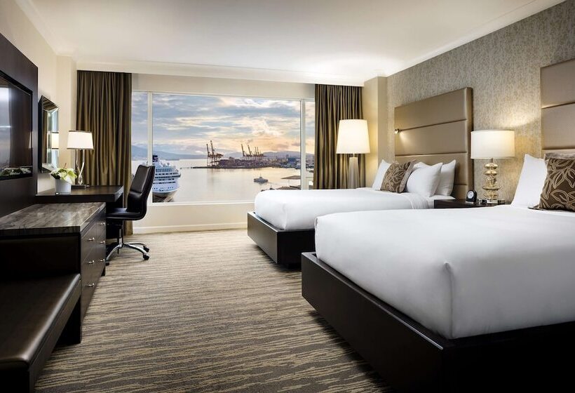 غرفه قياسيه سريرين مزدوجين, Fairmont Waterfront