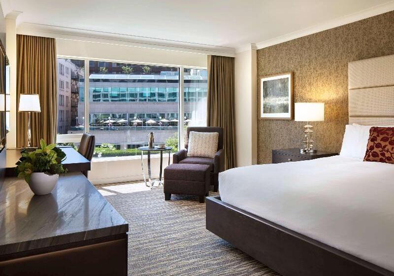 غرفة ديلوكس مطلة على المدينة, Fairmont Waterfront