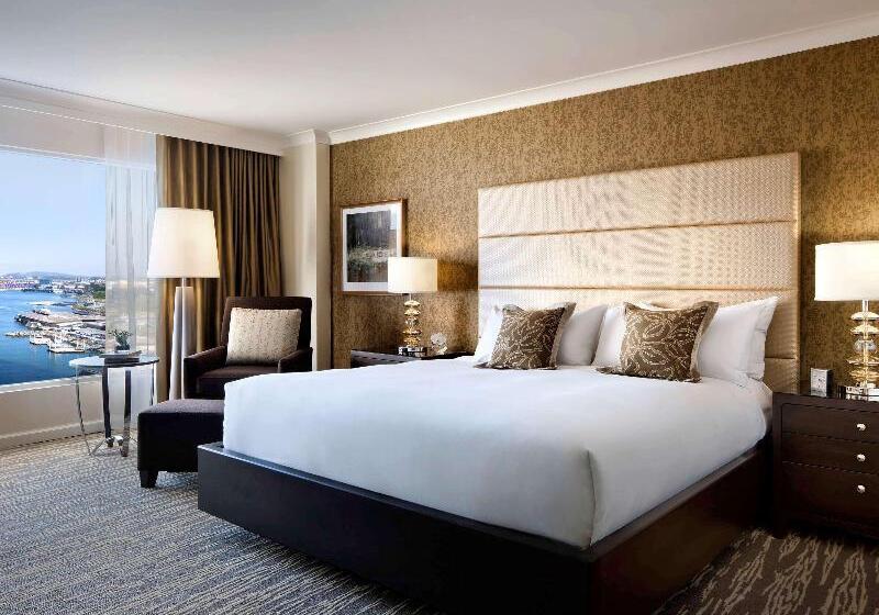 Номер Стандарт Вид на Город, Fairmont Waterfront