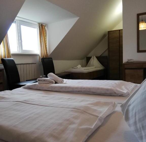 غرفة قياسية, Familia