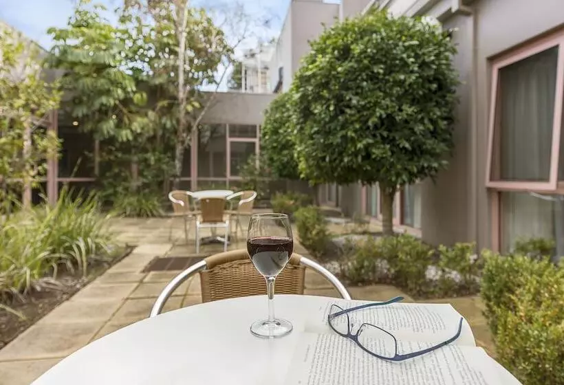 ２ダブルベッドのスタンダードルーム, Kimberley Gardens Hotel, Serviced Apartments And Serviced Villas