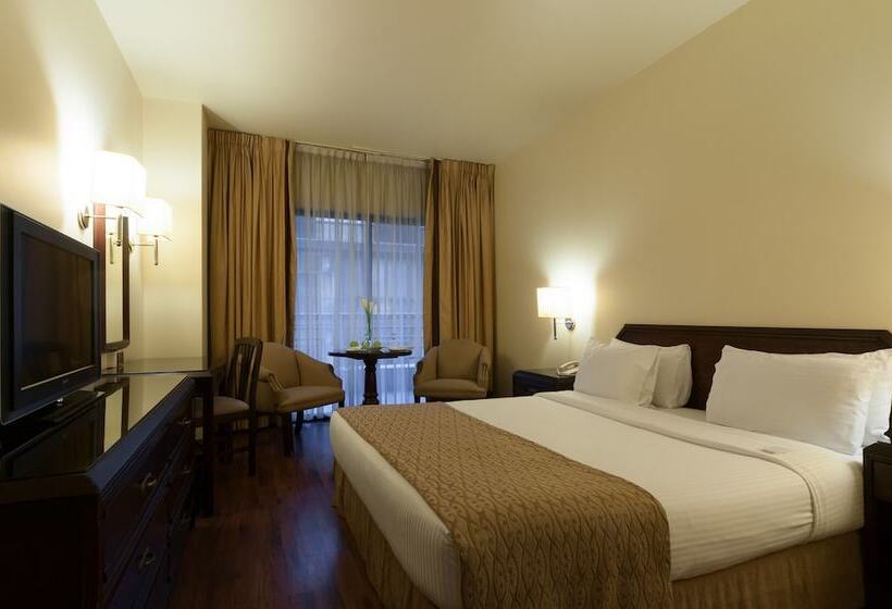 اتاق لوکس یک تخته, Le Commodore