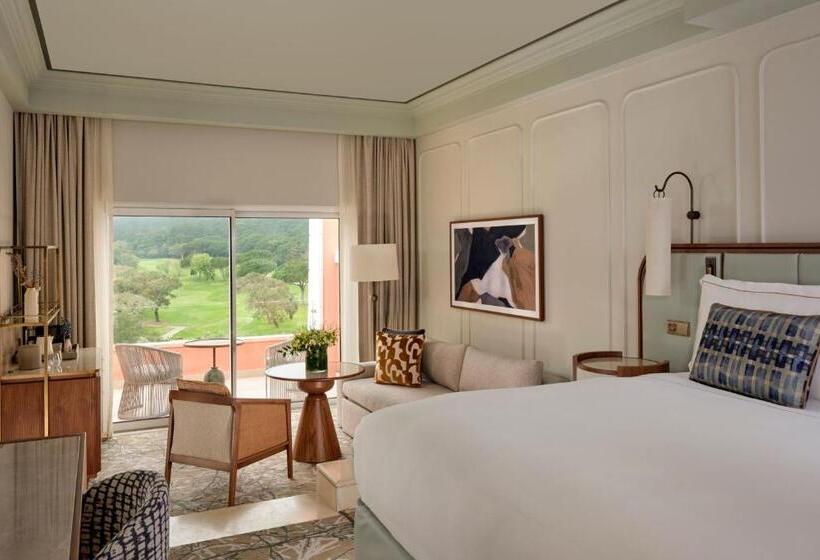 سوئیت جونیور با تخت بزرگ, Penha Longa Resort