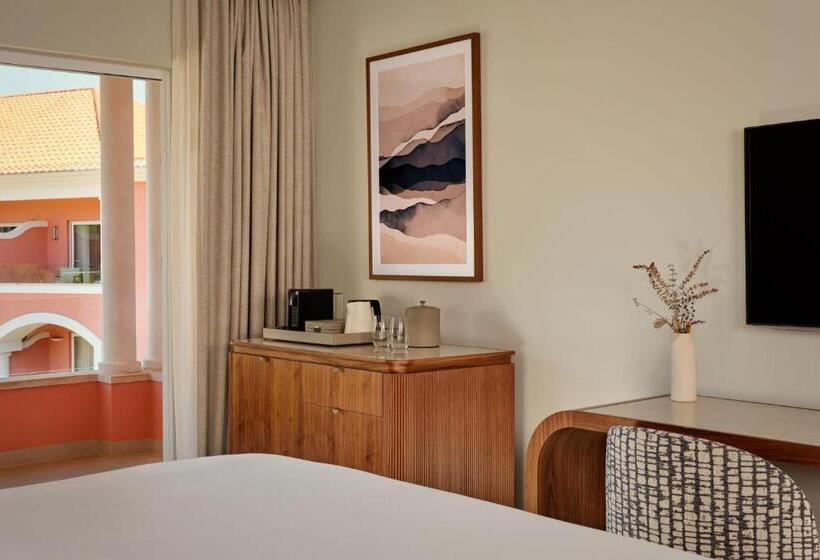 اتاق لوکس با تخت بزرگ, Penha Longa Resort