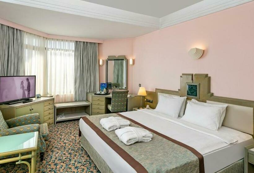 سوییت, Ozkaymak Falez