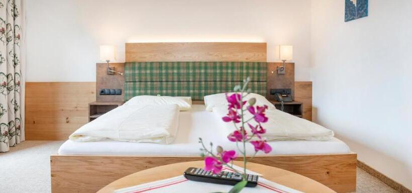 Номер Комфорт, Landhotel Tirolerhof   Wildschönau   Premium Card Im Sommer