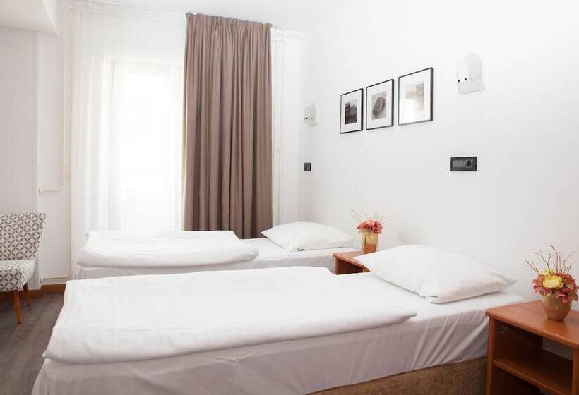 اتاق استاندارد, Sabotin, Hotel & Restaurant