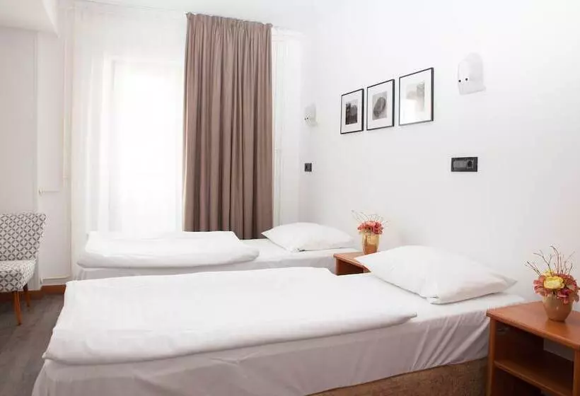اتاق استاندارد, Sabotin, Hotel & Restaurant