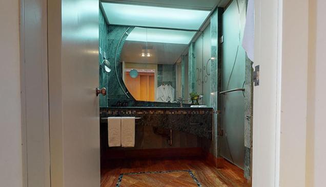 جناح مزود بتراس, Dan Eilat