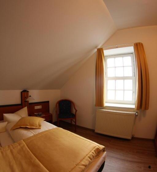 Семейный Номер, Goldene Krone