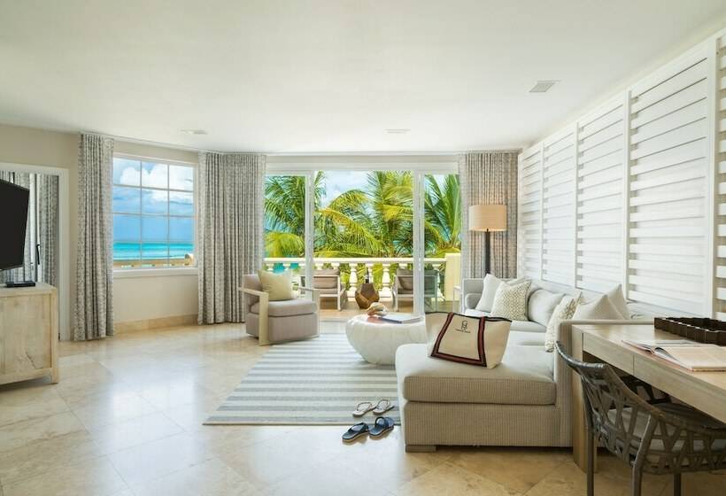 سوییت لوکس, Grace Bay Club