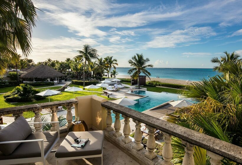 سوییت لوکس, Grace Bay Club