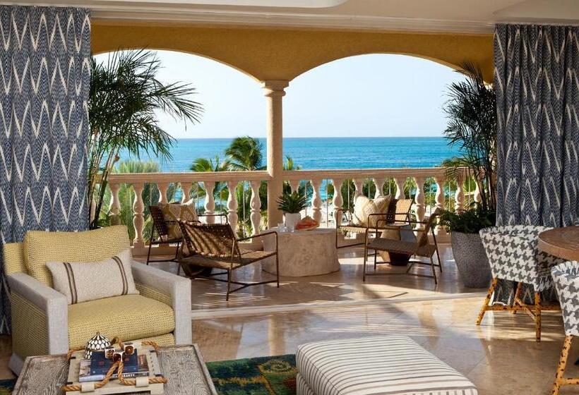 سوئیت دلوکس 2 خوابه, Grace Bay Club