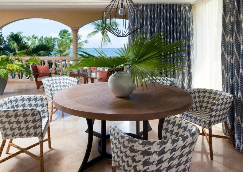 سوئیت دلوکس 2 خوابه, Grace Bay Club