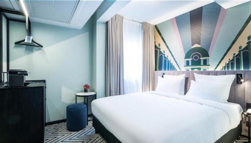 Standard Room King Size Bed, Numa Brussels Royal Galleries