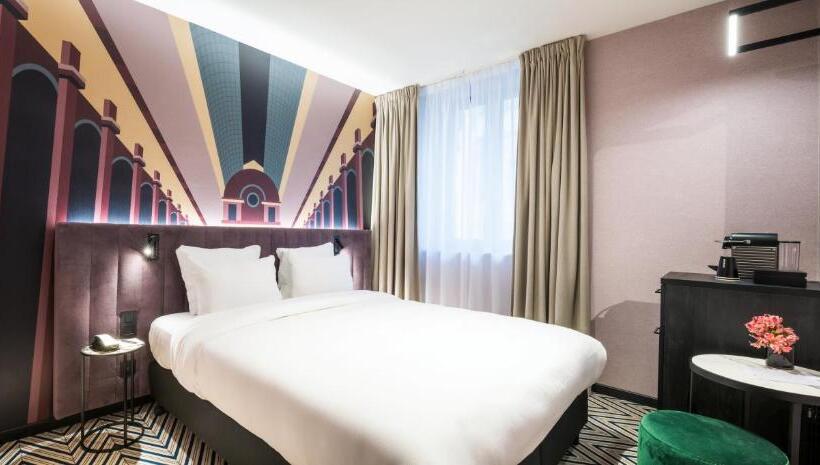 Standard Room, Numa Brussels Royal Galleries