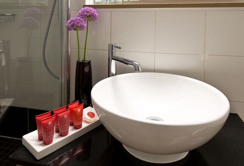 اتاق سوپریور, Leonardo Hotel Munich City Olympiapark