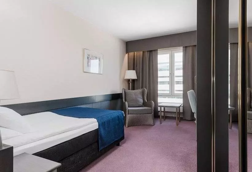 Quarto Estandar Individual, Memory