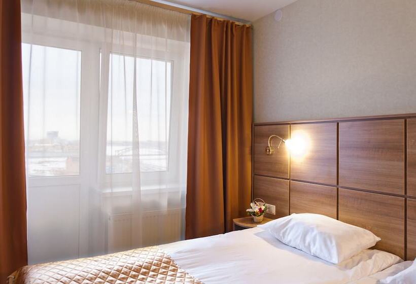 Quarto Estandar, Okhtinskaya