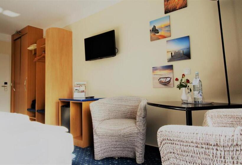 Номер Стандарт с Балконом, Parkhotel Klüschenberg