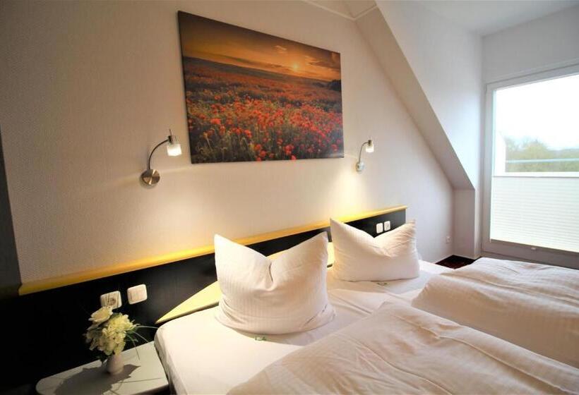 Номер Стандарт с Балконом, Parkhotel Klüschenberg