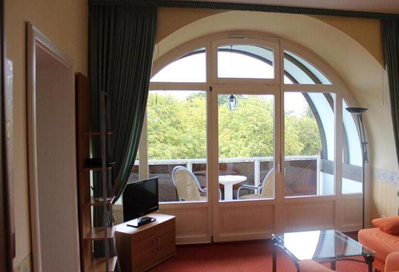 Апартаменты 1 Спальня с Балконом, Parkhotel Klüschenberg