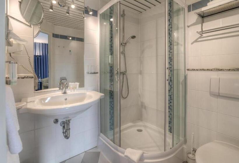 Номер Superior с Балконом, Parkhotel Klüschenberg