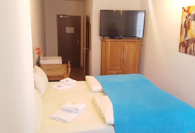 Standart Oda, & Restarant Ausspann