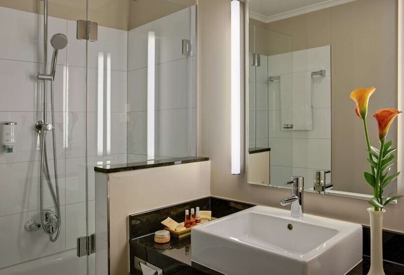 סוויטת ג'וניור, Steigenberger  Dortmund