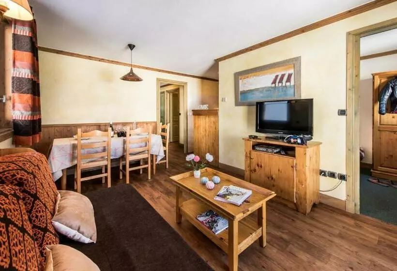 5 Bedroom Apartment, Residences Village Montana By Les Etincelles