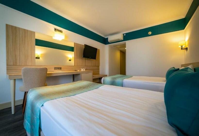 Quarto Estandar Interior, Asteria Collection Side