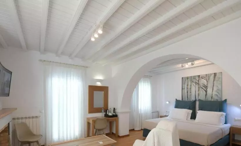 سوییت جونیور, Elena Hotel Mykonos