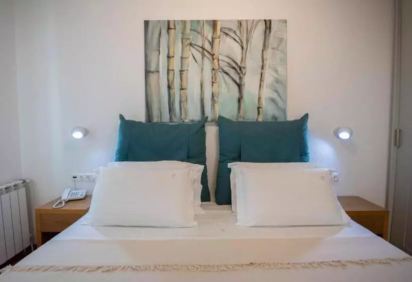 سوییت جونیور, Elena Hotel Mykonos