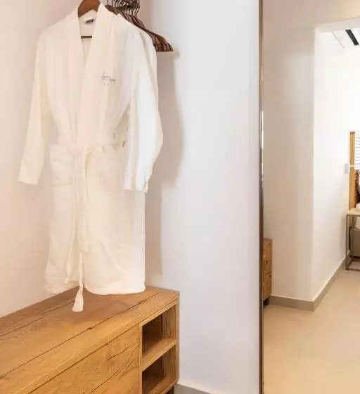 سوییت جونیور لوکس, Elena Hotel Mykonos