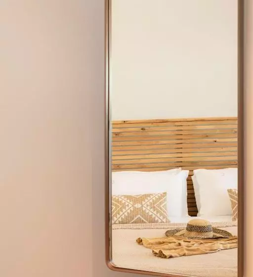 سوییت جونیور لوکس, Elena Hotel Mykonos