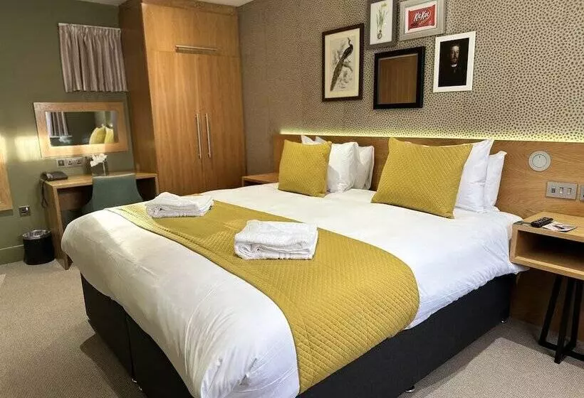 インサイドクラシックルーム, Elmbank York, Tapestry Collection By Hilton