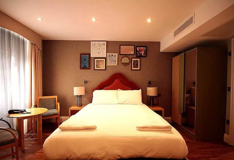 クラシックルーム, Elmbank York, Tapestry Collection By Hilton