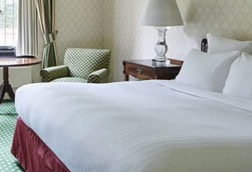Номер Deluxe, Hanbury Manor Marriott Hotel & Country Club