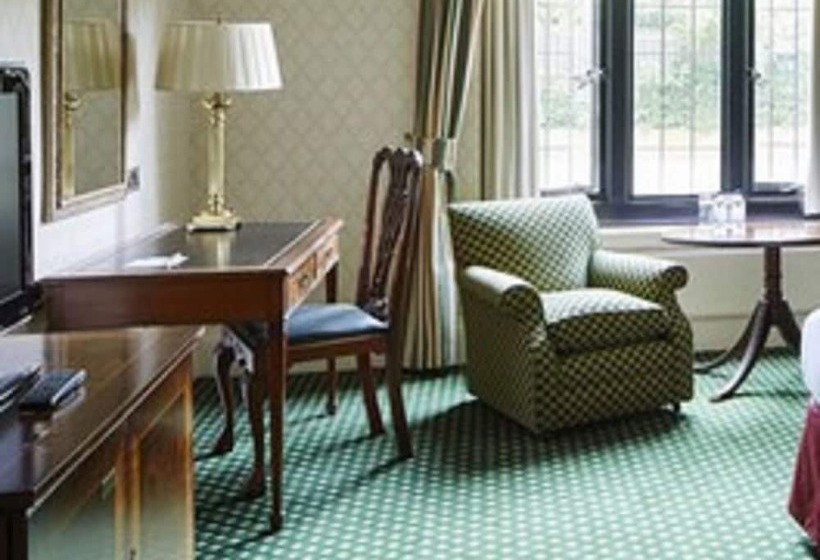 Номер Deluxe, Hanbury Manor Marriott Hotel & Country Club