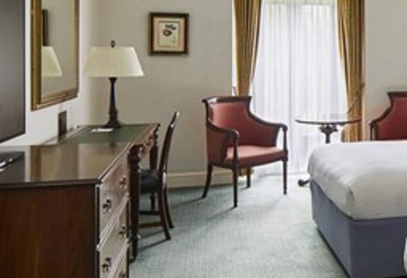 Номер Deluxe, Hanbury Manor Marriott Hotel & Country Club