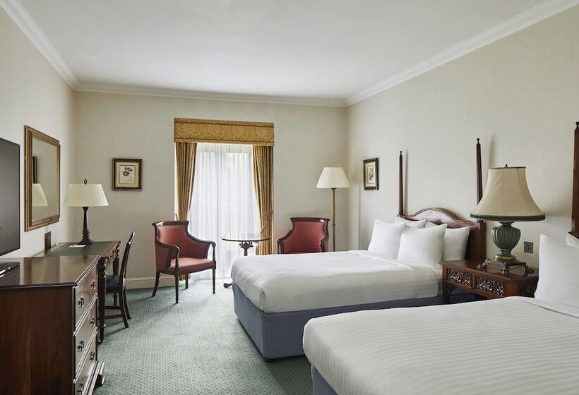 Номер Deluxe, Hanbury Manor Marriott Hotel & Country Club