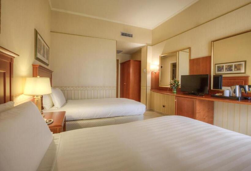 اتاق سوپریور با بالکن, Imperiale Rimini & Spa