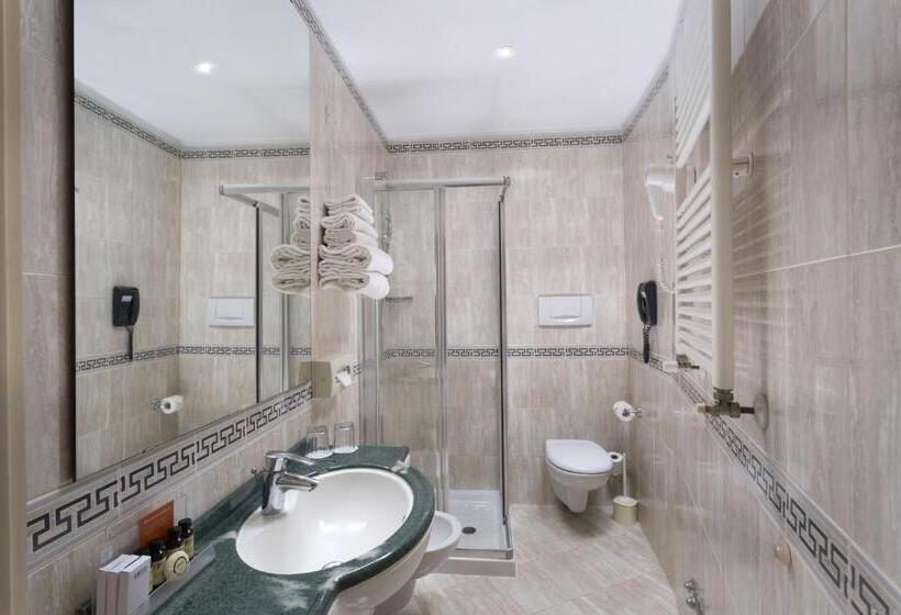 اتاق سوپریور با بالکن, Imperiale Rimini & Spa